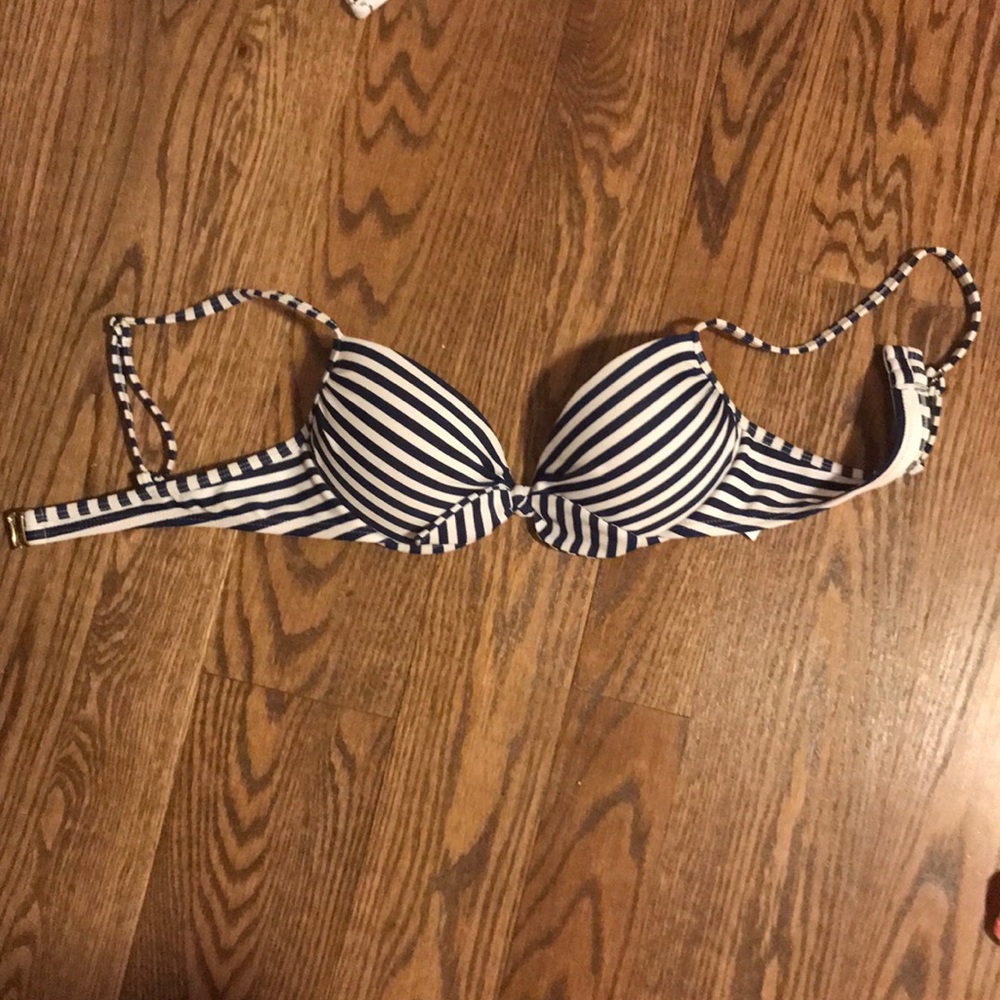 Bikini top